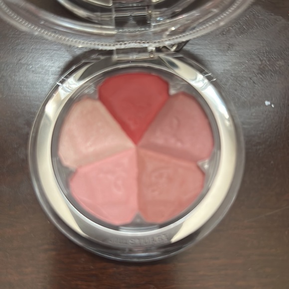 JillStuart - Picture 2 of 2